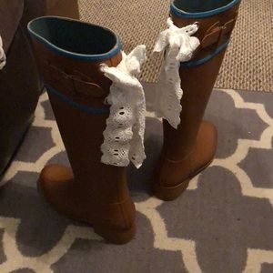 Chestnut SZ 9 Rubber Boots